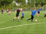 Laatste training S.K.N.W.K. JO9-1 van seizoen 2022-2023 (partijtje tegen de ouders) (12/178)